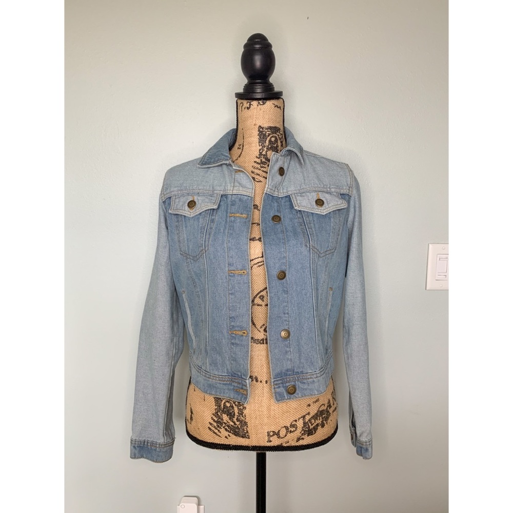 NWT Chelsea & Violet Blue Denim Jean Jacket Size Small